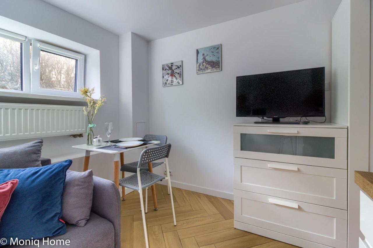 M&R Apartament Smart&Bright Batorego 16, Netflix, Free Wifi, Metro I Park Pole Mokotowskie, Stodola, Self Check-In, 5 Minut Od Centrum Warschau Buitenkant foto