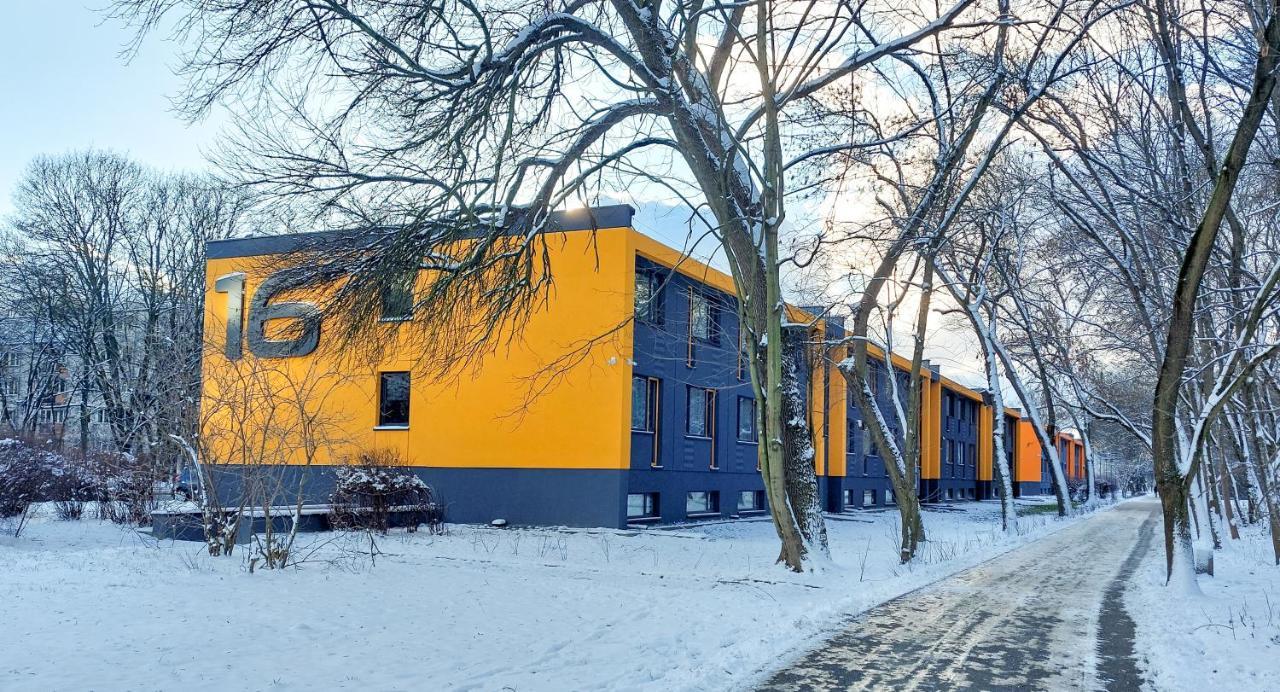 M&R Apartament Smart&Bright Batorego 16, Netflix, Free Wifi, Metro I Park Pole Mokotowskie, Stodola, Self Check-In, 5 Minut Od Centrum Warschau Buitenkant foto